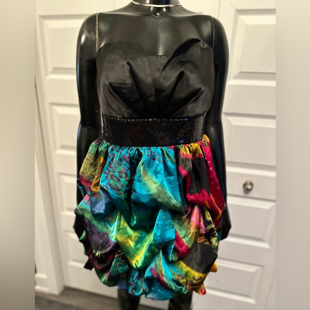 Colorful Strapless Dress with Black Bodice